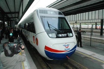 Hızlı Tren Projesi için İlk Adım Atıldı.